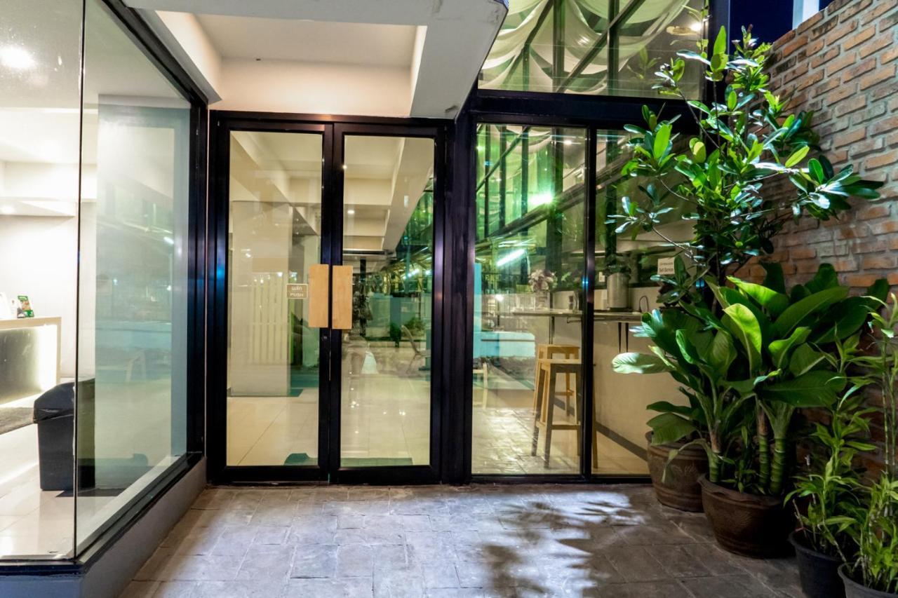 Roomquest Bangkok Don Mueang Airport Exterior foto